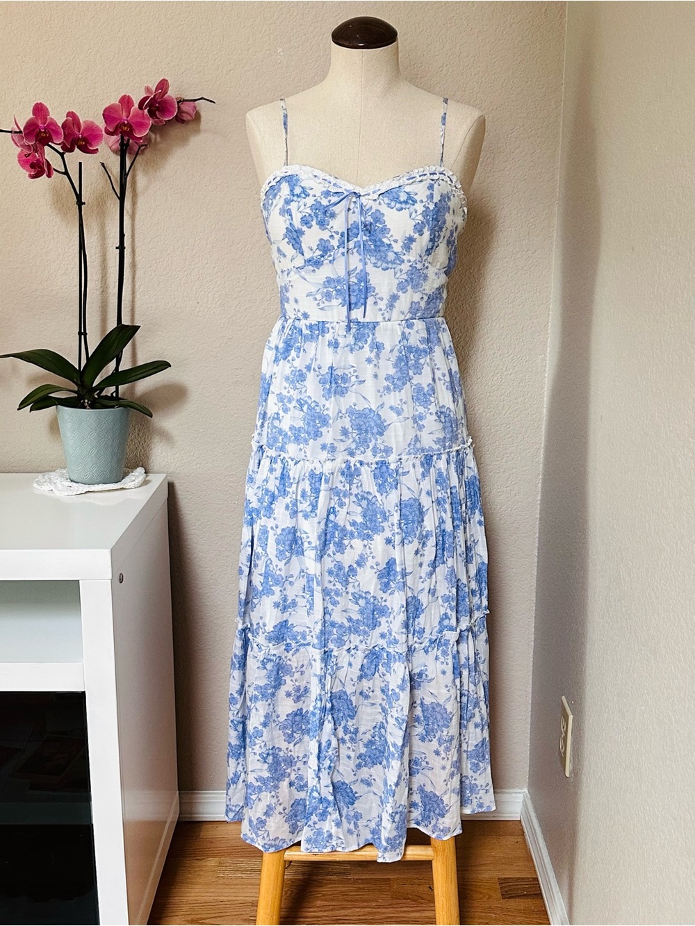 Trixxi Blue Floral Lace Trim Tiered Maxi Dress
